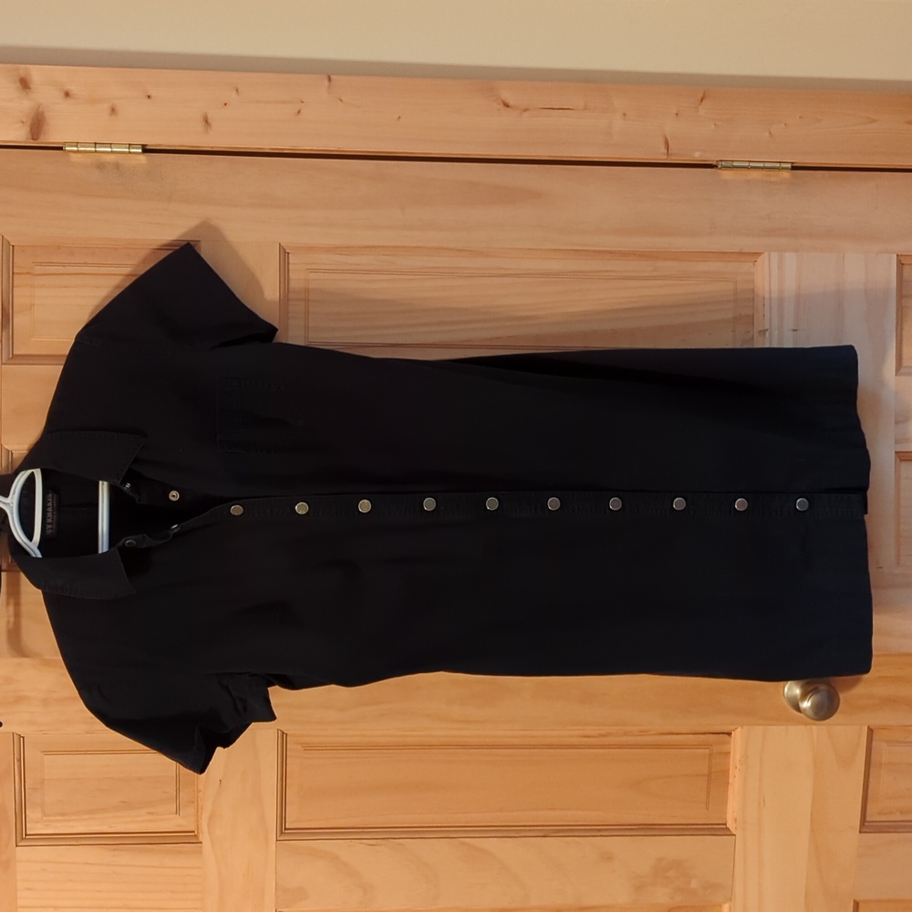 Black, snap-up short sleeve dress
